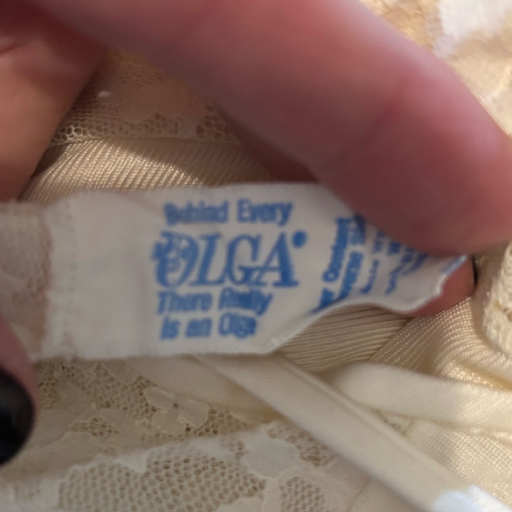 Vintage Olga full length slip nightgown with sheer lace panels - Picture 4 of 5